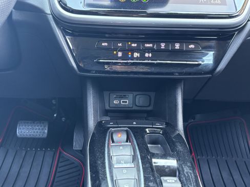 Used 2023 Chevrolet Bolt EUV LT w/ Driver Confidence Package FWD image 18