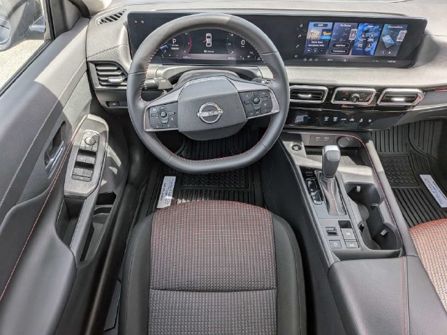 Used 2026 Nissan Sentra SR w/ Floor Mat Package FWD image 14