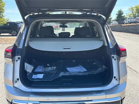 New 2026 Nissan Rogue Platinum w/ Platinum Premium Package image 13