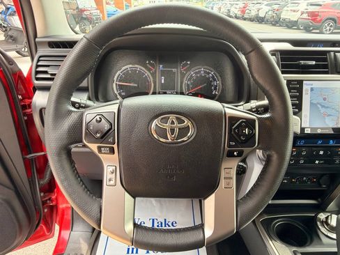 Used 2023 Toyota 4Runner Limited AWD/4WD image 19
