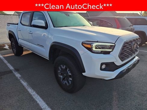 Used 2023 Toyota Tacoma TRD Off-Road AWD/4WD image 3