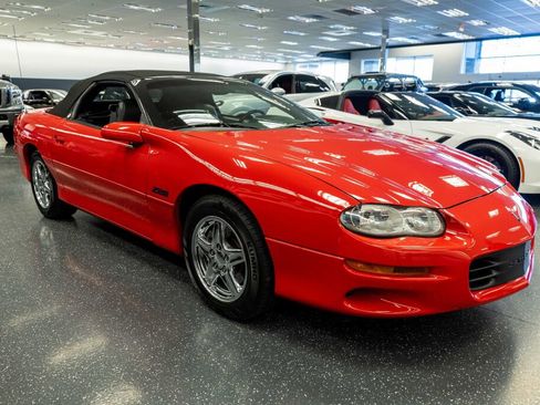 Used 1998 Chevrolet Camaro Z28 image 4