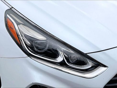 Used 2018 Hyundai Sonata Limited image 31