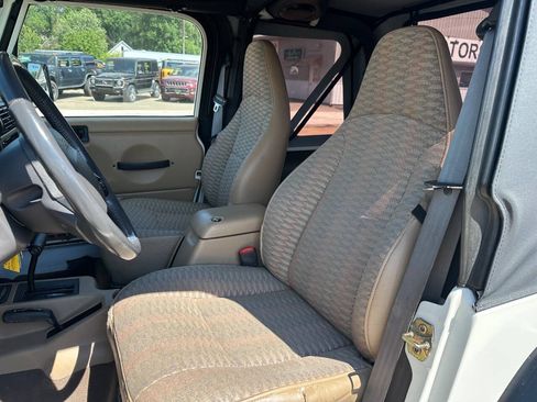 Used 1999 Jeep Wrangler Sport AWD/4WD image 30