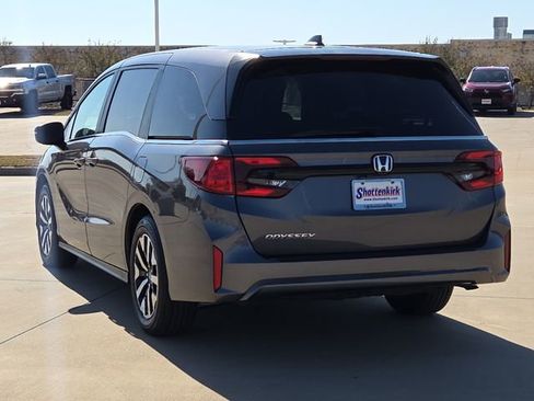 Used 2025 Honda Odyssey EX-L image 6