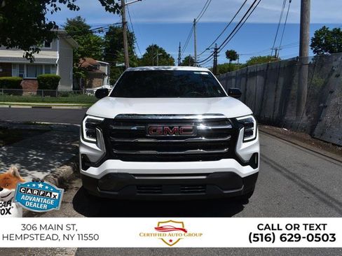 Used 2024 GMC Terrain SLE AWD/4WD image 3