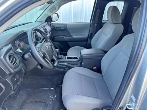Used 2022 Toyota Tacoma SR w/ SX Package image 15