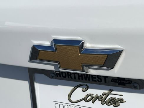 Used 2026 Chevrolet Equinox LT image 8