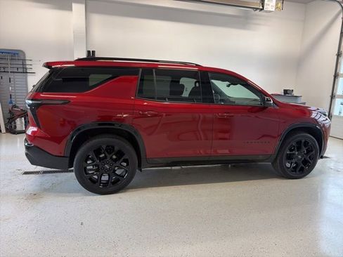 Used 2026 Chevrolet Traverse RS w/ LPO, Floor Liner Package AWD/4WD image 12