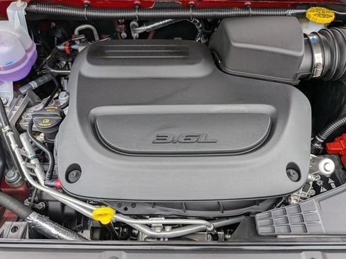 New 2027 Chrysler Pacifica Select FWD image 36