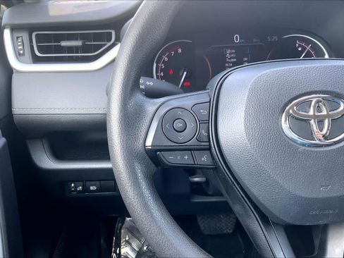 Used 2024 Toyota RAV4 XLE FWD image 23