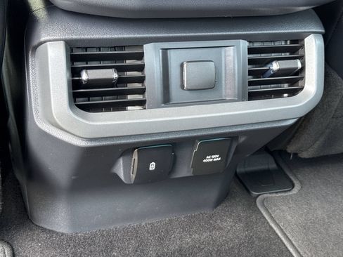 Used 2022 Ford F150 Lariat AWD/4WD image 10