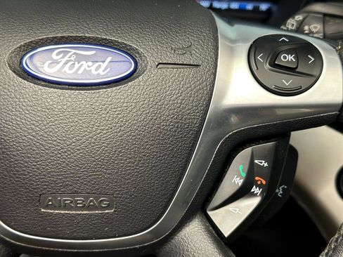 Used 2016 Ford C-MAX Energi SEL w/ Equipment Group 302A image 29