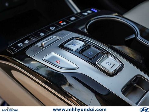 Certified 2023 Hyundai Tucson Limited AWD/4WD image 22
