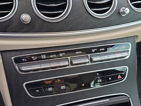 Certified 2022 Mercedes-Benz E 450 E 450 image 23