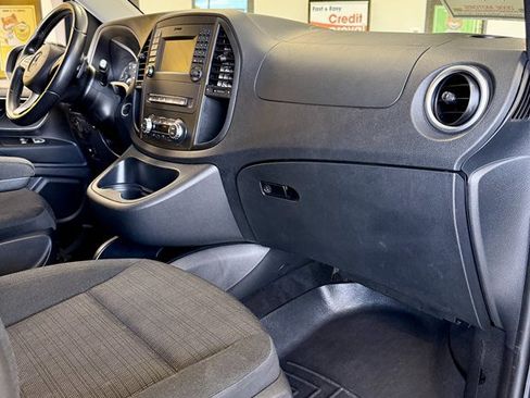 Used 2016 Mercedes-Benz Metris Passenger image 12