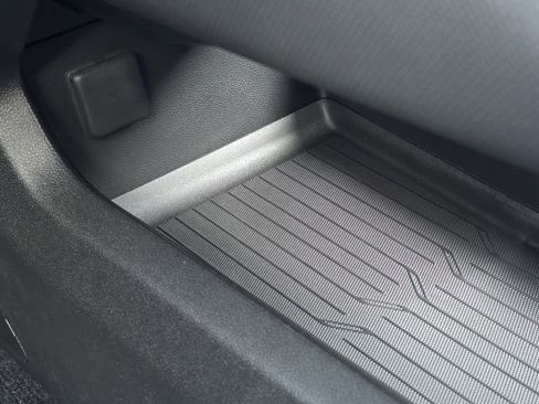 New 2026 Chevrolet Equinox EV LT w/ Convenience Package II image 28