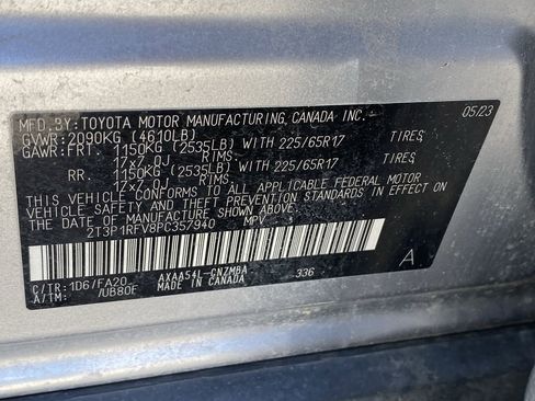 Used 2023 Toyota RAV4 XLE AWD/4WD image 14