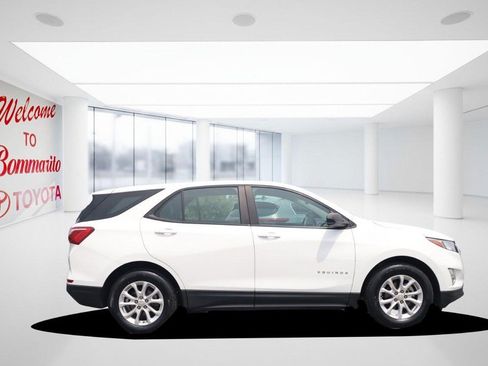 Used 2021 Chevrolet Equinox LS FWD image 5