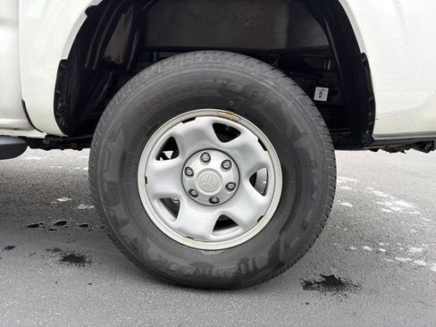 Certified 2023 Toyota Tacoma SR AWD/4WD image 23