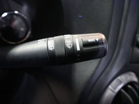 Used 2013 Jeep Wrangler Unlimited Sport image 31