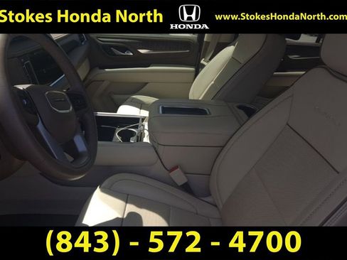 Used 2024 GMC Yukon Denali w/ Advanced Technology Package image 7