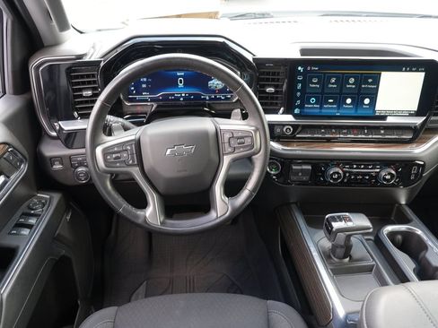 Used 2024 Chevrolet Silverado 1500 RST w/ Convenience Package II AWD/4WD image 18