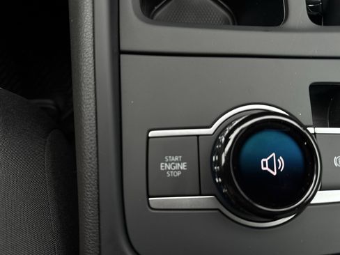 New 2026 Volkswagen Tiguan S image 17