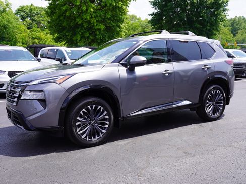 Used 2026 Nissan Rogue Platinum w/ Platinum Premium Package AWD/4WD image 10