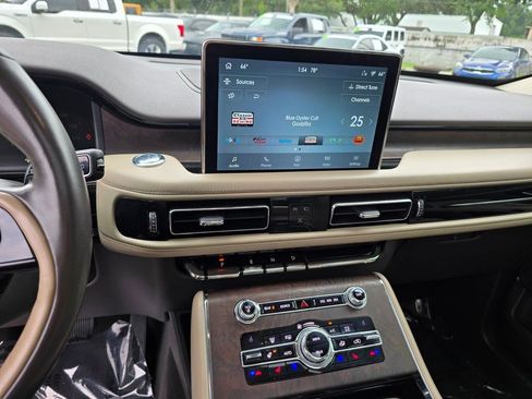 Used 2020 Lincoln Aviator Grand Touring w/ Equipment Group 301A AWD/4WD image 23
