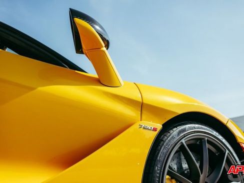 Used 2020 McLaren 720S Performance RWD image 36