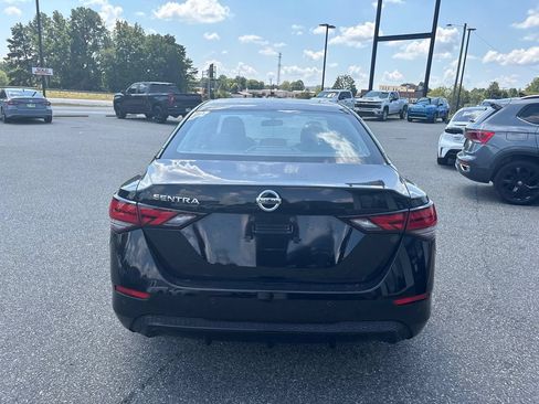 Used 2024 Nissan Sentra S FWD image 8