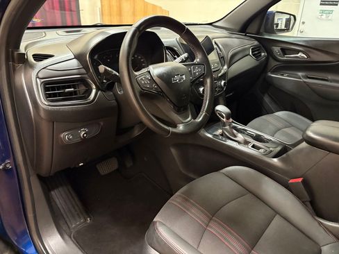 Used 2022 Chevrolet Equinox RS w/ Infotainment Package FWD image 13