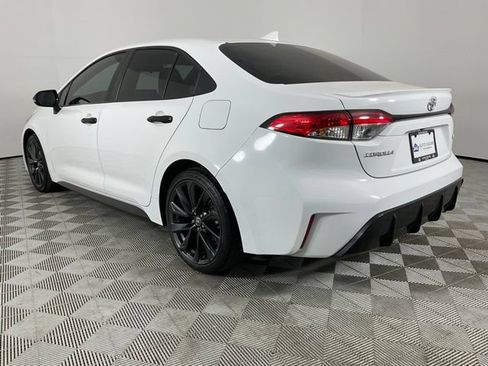 Used 2025 Toyota Corolla SE FWD image 7