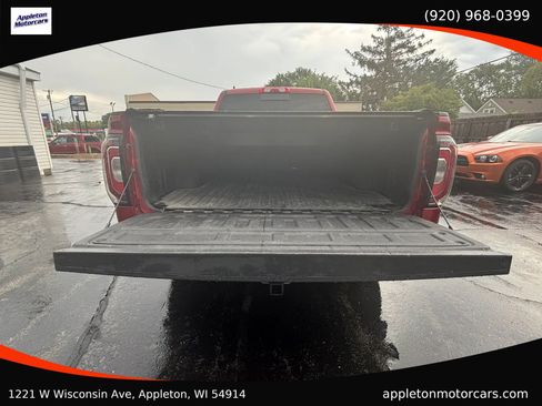 Used 2018 GMC Sierra 1500 Denali AWD/4WD image 39