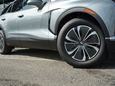 New 2026 Chevrolet Blazer EV LT image 10