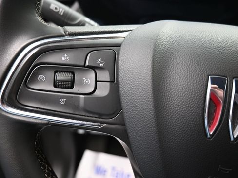 Used 2025 Buick Encore GX Preferred AWD/4WD image 16