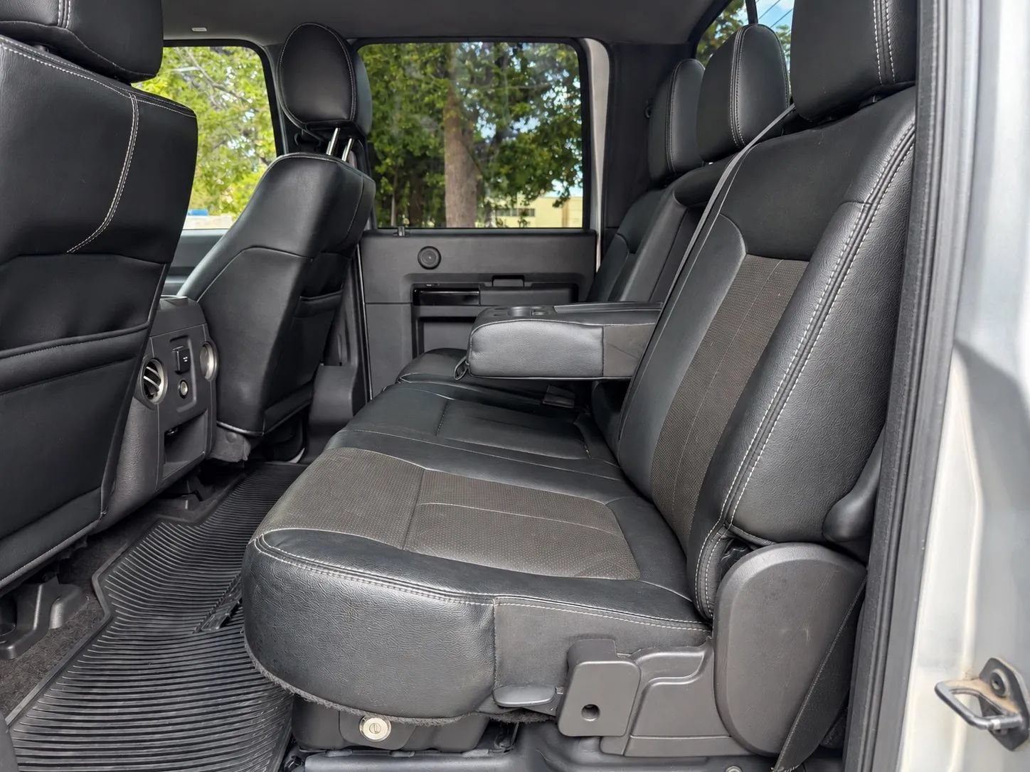 Used 2016 Ford F250 Lariat w/ Lariat Interior Package AWD/4WD image 10