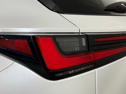 Used 2023 Lexus NX 450h+ AWD image 18