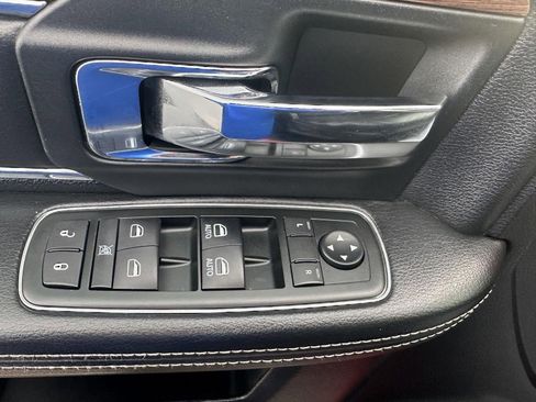 Used 2014 RAM 2500 Laramie image 18