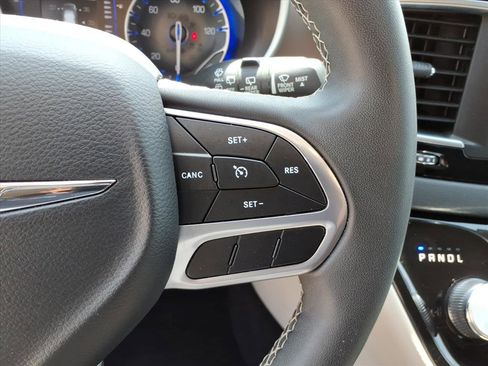 Used 2023 Chrysler Voyager LX FWD image 26