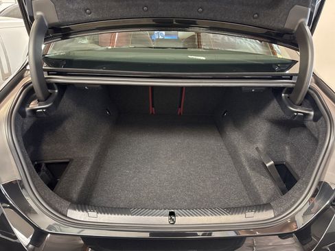 Used 2025 BMW 530i image 21