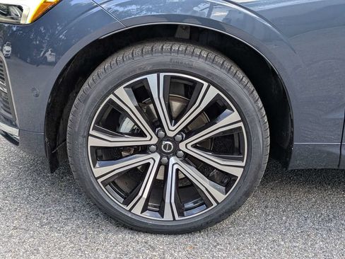 Used 2023 Volvo XC60 B5 Ultimate w/ Climate Package AWD/4WD image 11