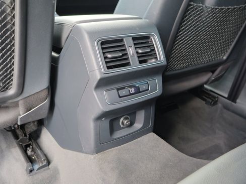 Used 2018 Audi Q5 2.0T Premium image 29