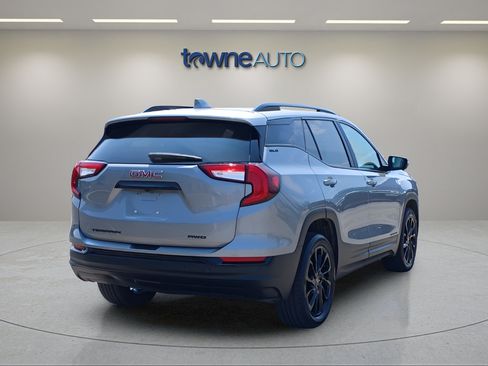 Used 2024 GMC Terrain SLE w/ Driver Convenience Package AWD/4WD image 7