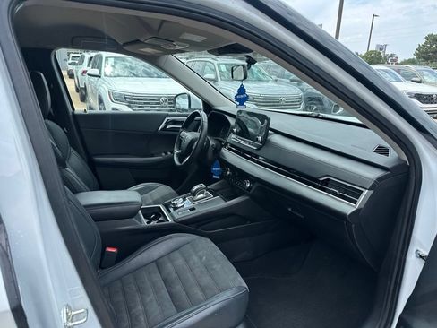Used 2023 Mitsubishi Outlander SE FWD image 24