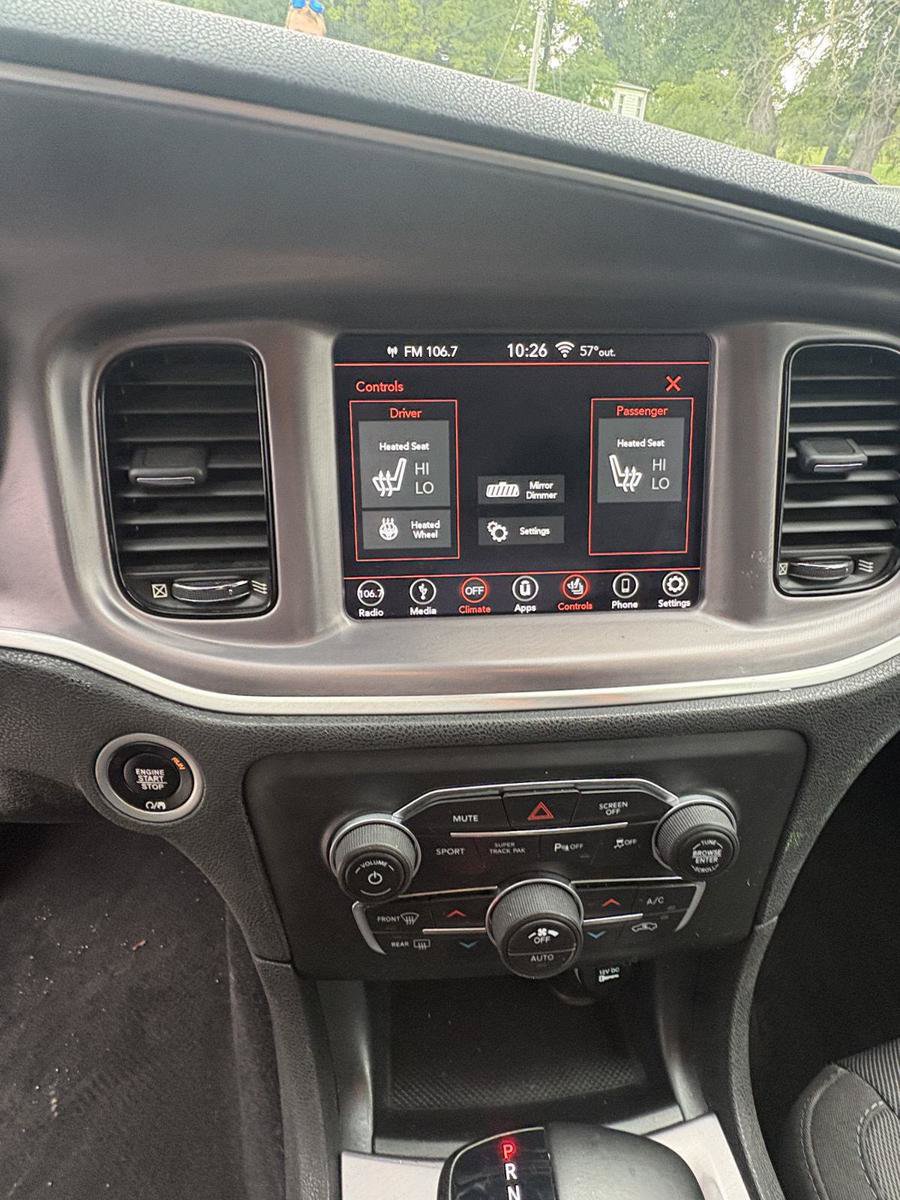 Used 2019 Dodge Charger SXT w/ Blacktop Package AWD/4WD image 7