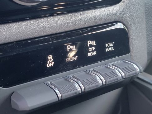 New 2025 RAM 1500 Big Horn image 34