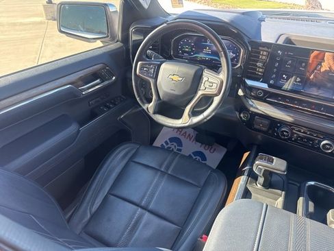 Used 2023 Chevrolet Silverado 1500 High Country w/ Technology Package image 16