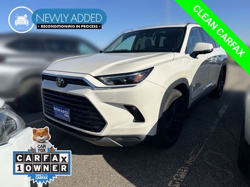 Used 2024 Toyota Grand Highlander AWD image 1